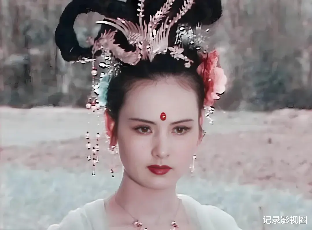 一生只拍一部戏,却让无数男人为她痴迷,现今65岁仍似如少女