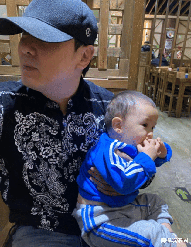 完美避开父亲高颜值基因，沈腾6岁儿子亮相，眉眼与妈妈如粘贴复制