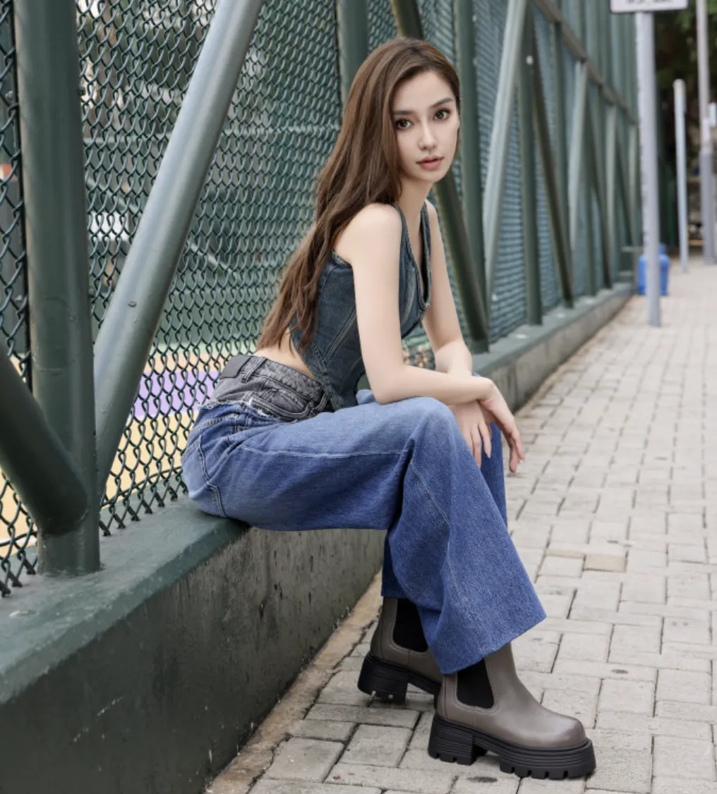 35岁杨颖晒国庆照片，完胜黄晓明现任！网友：明星和网红的区别