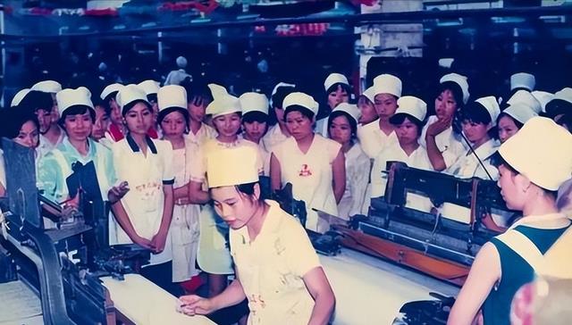 年入8177亿!超越华为成为国内最大民企,江苏女首富哪来那么多钱