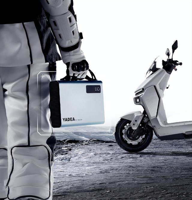预售10999元，雅迪新推万元级电摩冠能星舰S80