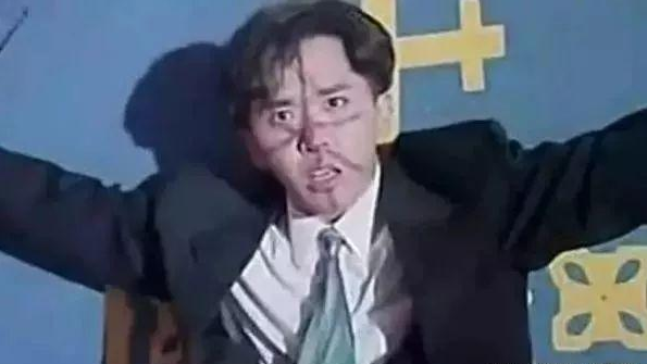 三女共侍一夫,每人每月还有50万工资拿,每周还有一天休息时间