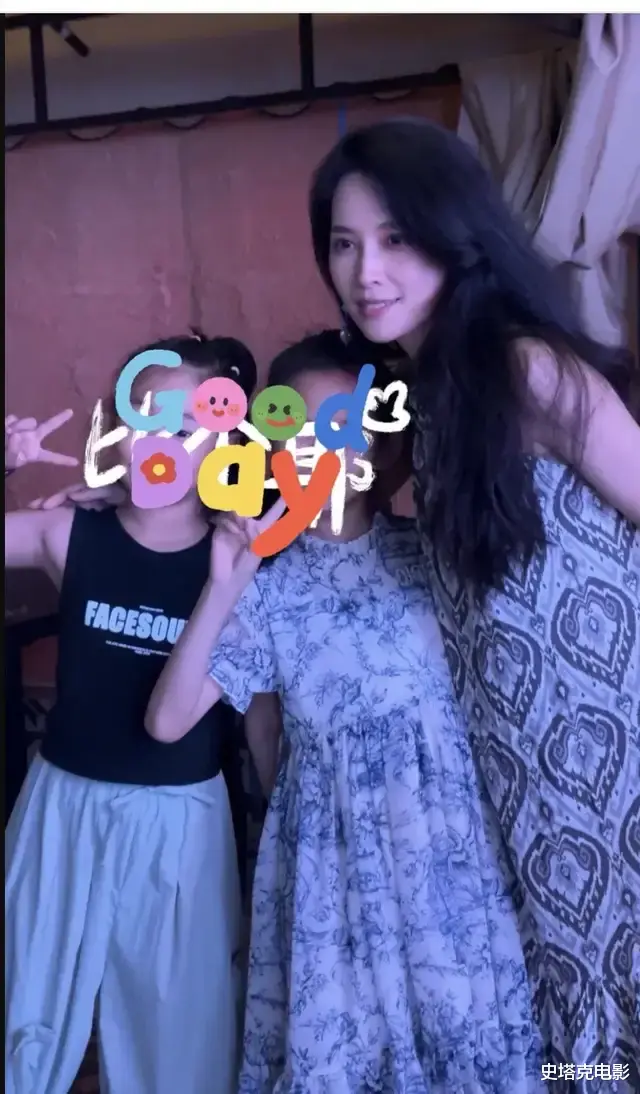 汪峰女友在泳池被性骚扰：女儿保护妈妈！网友：长太漂亮也不是啥好事