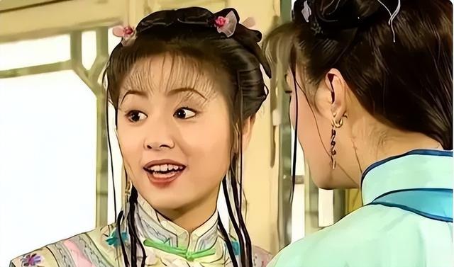 林心如晒女儿拍摄照片,双手捧脸爱意满满,48岁素颜超耐打