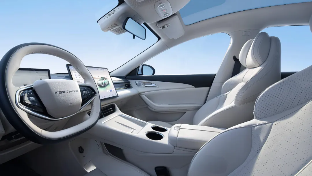 想買臺(tái)小米SU7但覺得太貴？這臺(tái)中大型的“全球最佳”只賣12萬