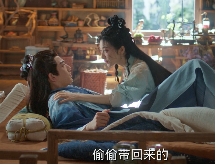 才播1天，拿下飙升榜第二，8月份最期待的黑马剧开播就炸了