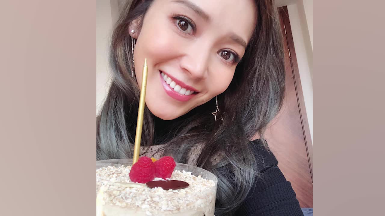 从私生女到富商太太，身份转变的背后，是侯佩岑人生的转折