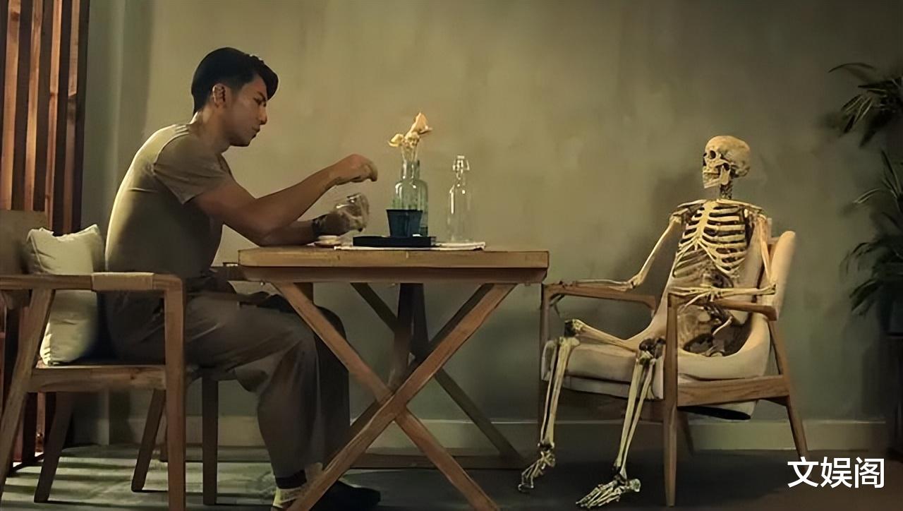 连续7天港剧冠军,剧情越看越上头,豪横演员阵容太炸裂