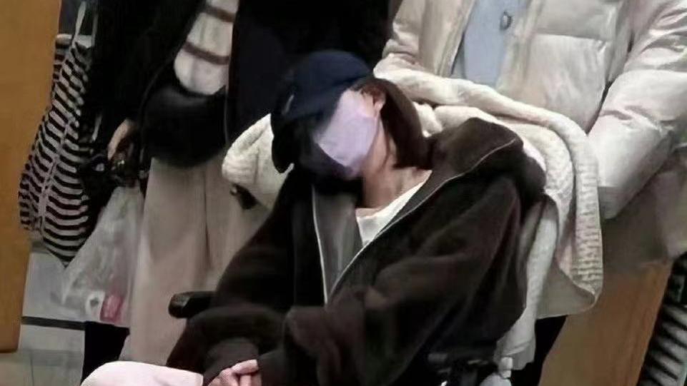 于正疑谈赵露思事件，混在娱乐圈太较真就输了，称杨幂是人生赢家