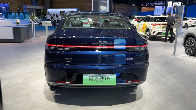 口碑好，毛病少！8-10万的轿车，这5台车卖的最好！首选不后悔