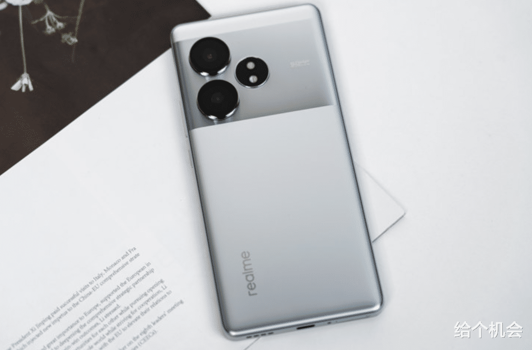 预算1500元左右,这3款堪称“性价比三剑客”,低价高配用四年