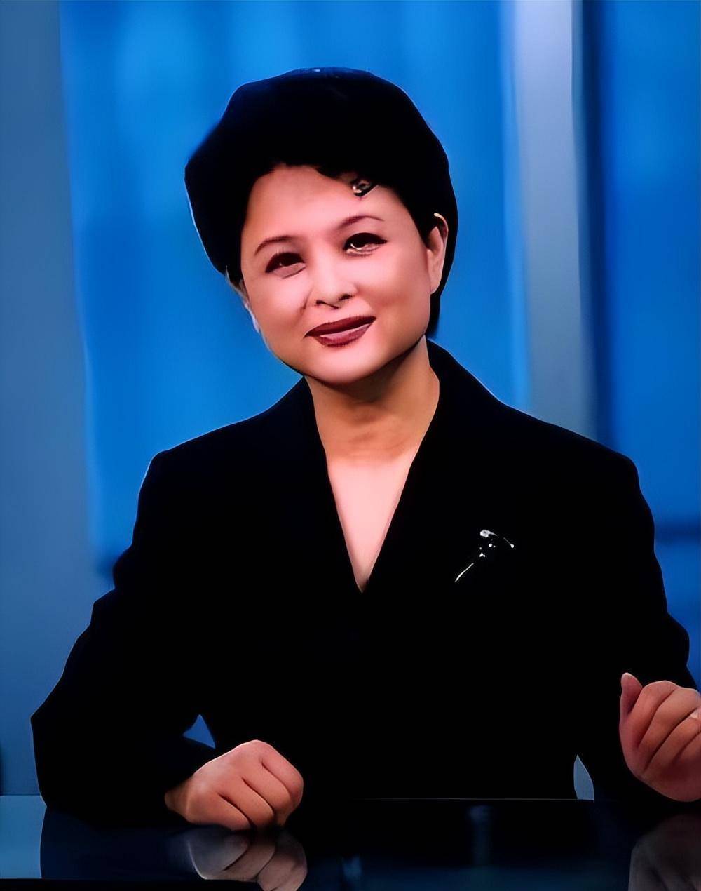 央视肖晓琳: 退休5个月，于美国儿子家死去，临终26字遗言现实写照