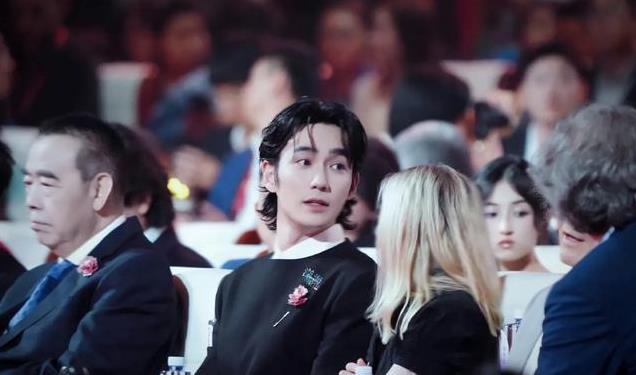 跨年来袭，美男洗牌，王一博登顶，于适9杨洋8李现7成毅6肖战第2