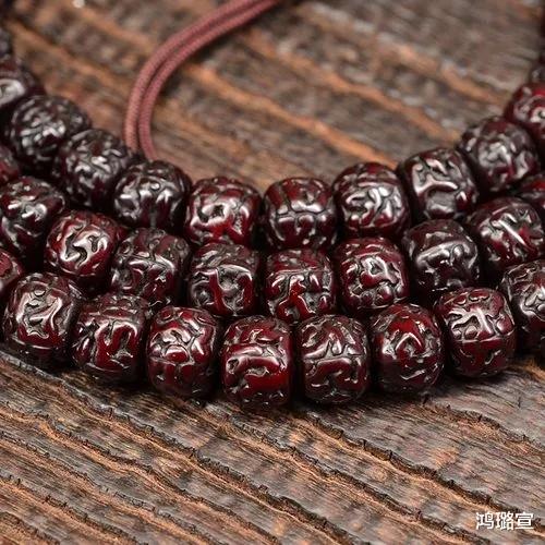 文玩并不是只有红白黑不能碰？这些品类现在也很绝！