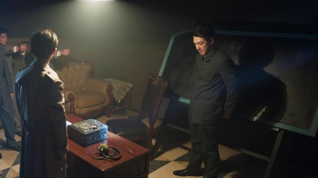 《深潜》38集大结局:昆吾到死都不知道,他到底死在了谁的手上