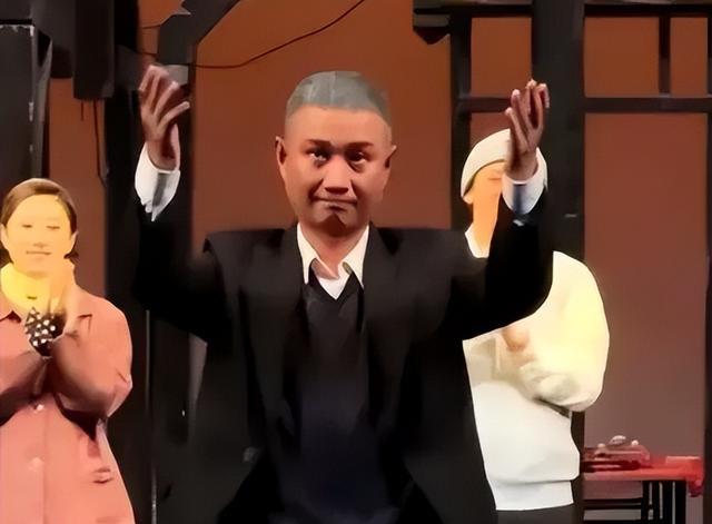 文章近况曝光! 开200万大G带新女友及其闺蜜聚餐,网友闺蜜似姚笛