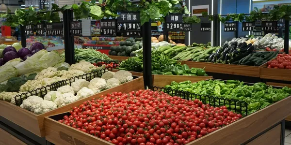 15元敞开吃，永辉超市开食堂，逼疯美团、饿了么？