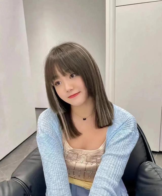 简约又迷人的公主切发型