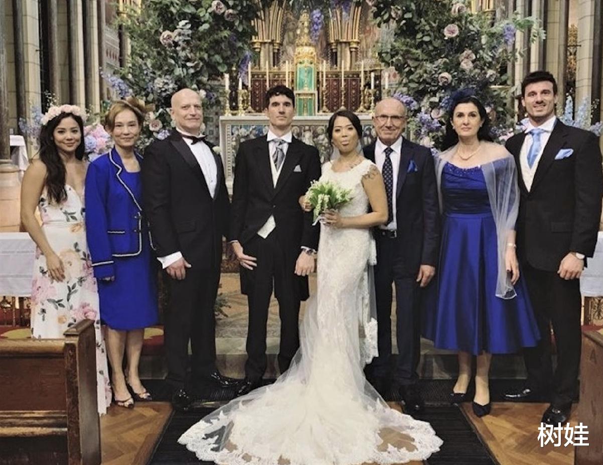 刘家良小女儿移居英国，四年内生了三个混血女儿，丈夫做清洁工作