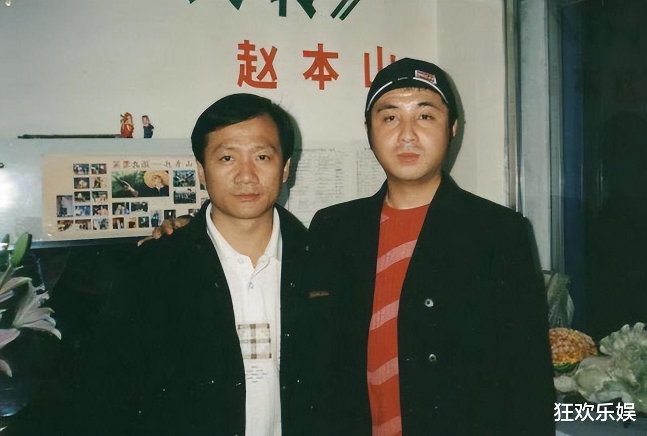 54岁谢广坤被原配开撕,爆料他多次出轨,不满三任妻子都生的女儿