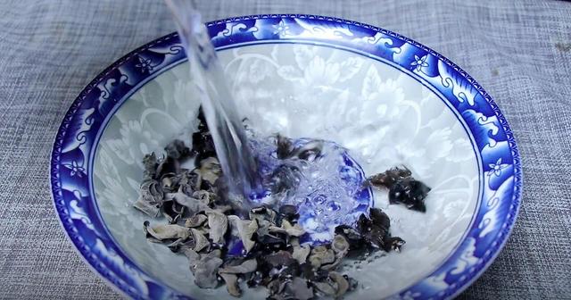 秋天到了多吃这馅饺子,教你调馅方法,鲜嫩营养不油腻,太香了