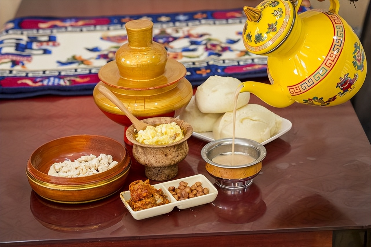 退而不休,跟年轻人竞争工作机会,这种行为是非常可恶的!