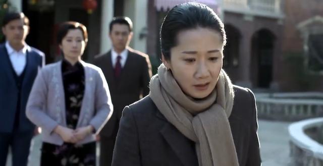 再看《伪装者》:才懂明诚的养母桂姨,为何拼死也要让明家毁灭