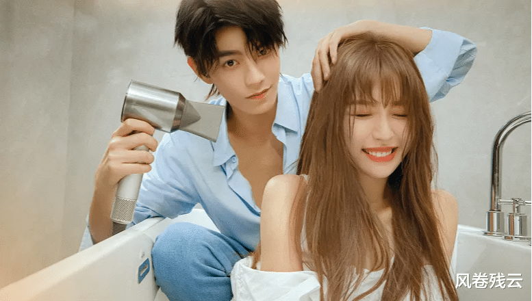 “4部”看不腻的网恋掉马剧