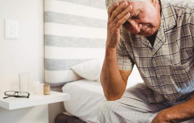 老年人夜尿几次算正常，有哪些危害，如何应对？医生一次讲清楚！