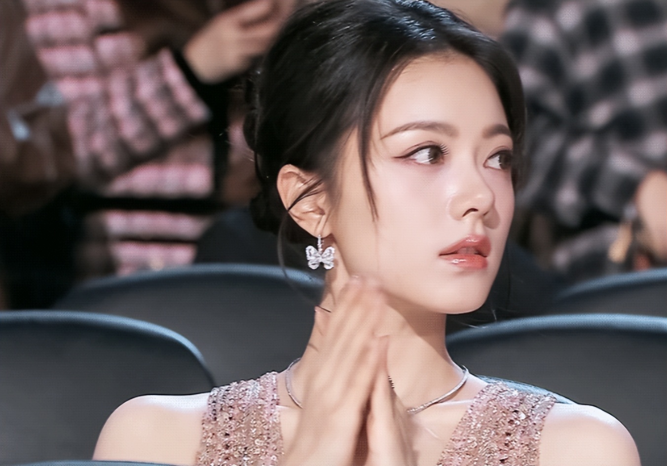 星光大赏，流量至上、拜高踩低，都在这座位表上体现得淋漓尽致