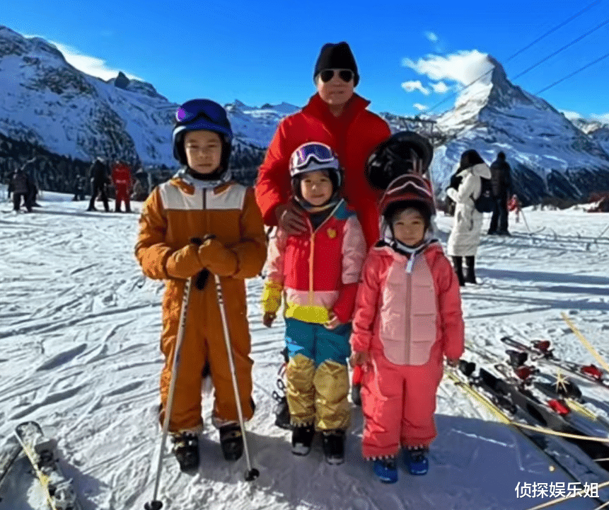 42岁郭晶晶晒米兰之旅,开心上演腾空一字马,活力满格毫无包袱