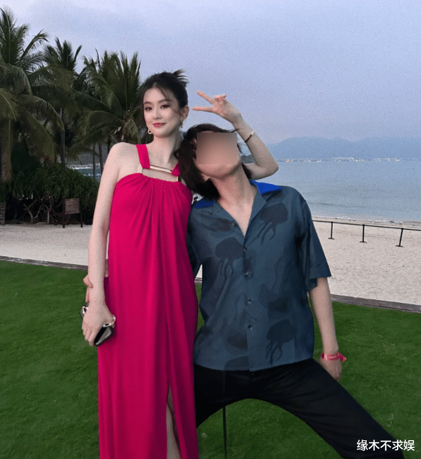 乔欣夫家拜神大办酒席，赖氏捐款1660万实力不凡，捐款人身份被扒