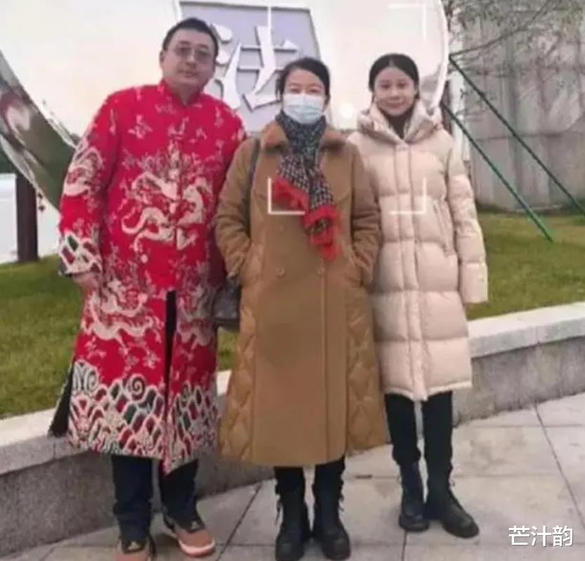 李圣律师讲故事很圈粉,恐有人会选择对号入座,许姚一家态度明朗