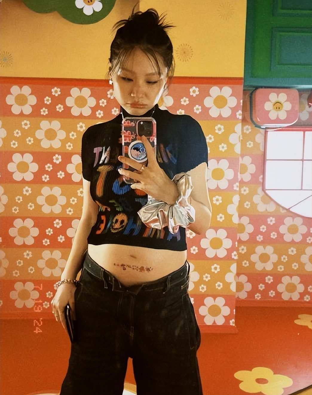 金靖孕期7月大变身，孕吐控糖难挡魅力，辣妈风采惊艳全网！