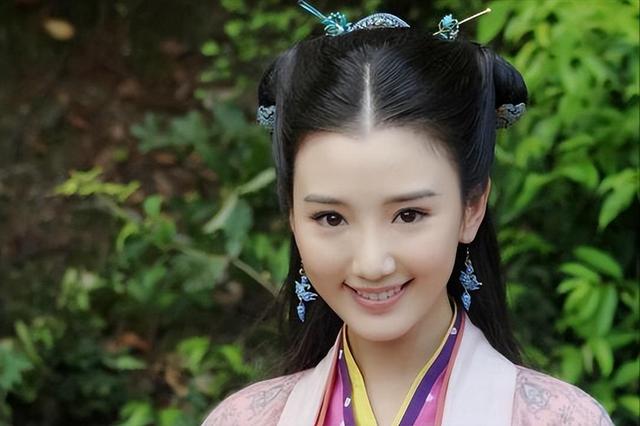 又丑演技又差，却非要演女主，被女配碾压的几位女星不尴尬吗？