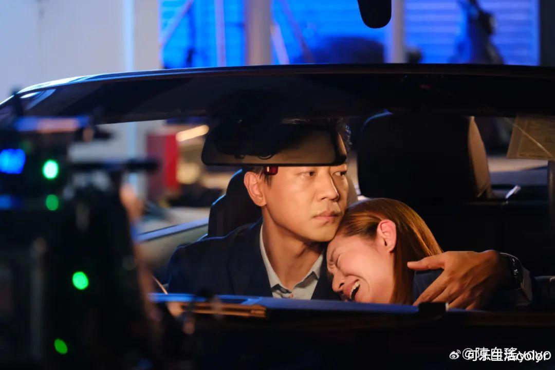 陈自瑶终于亲揭“分后事”:带囡囡出去同佢一起玩,旧年算係自己嘅一个新开始!