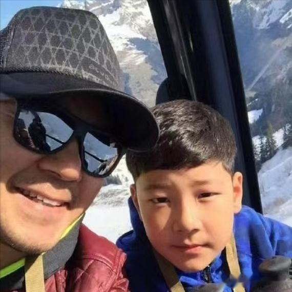 张亮|《爸爸去哪儿》十年前射出的箭正中眉心,16岁天天和张亮一模一样