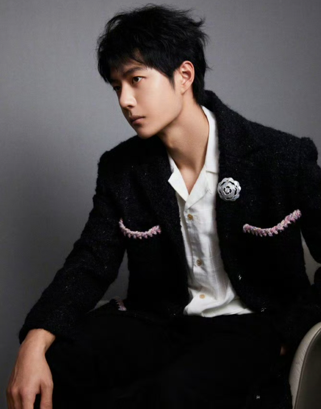 “晗晗qvq”拒不道歉，王一博申请强制执行！