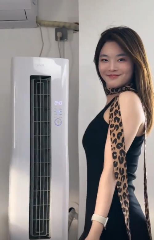 劳斯莱斯女车主身份被扒：资产过亿，知名品牌老板，妥妥的女强人