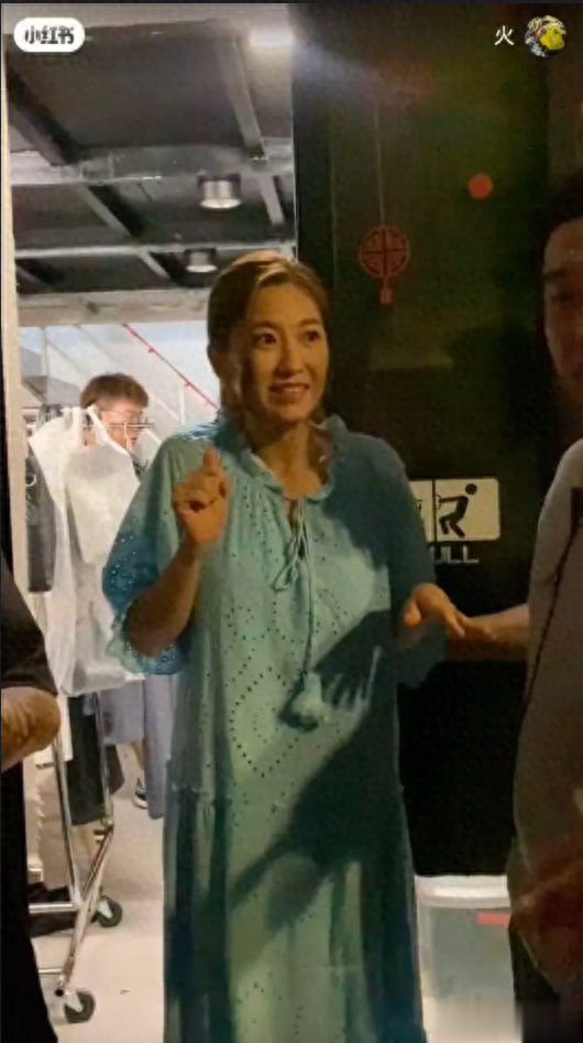 陈自瑶在佛山拍摄剧场引发关注,被指责耍大牌?