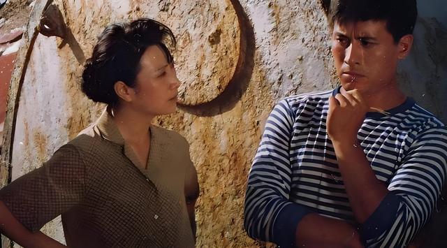 演员王静:身材傲人长相佳,至今零绯闻,61岁婚姻仍成迷