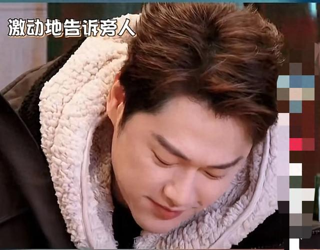 朱梓骁徐若晗吴镇宇表演吃到家乡的味道,网友:徐若晗表演有点假