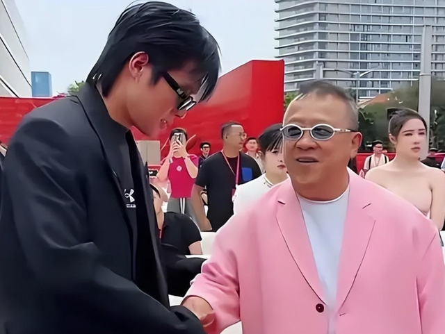 香港这一夜,丢脸的不只是曾志伟,还有整个香港娱乐圈!