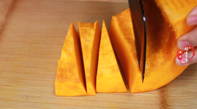 未来20天，提醒女人：多吃“养血四宝”，别心疼花钱，越吃越年轻