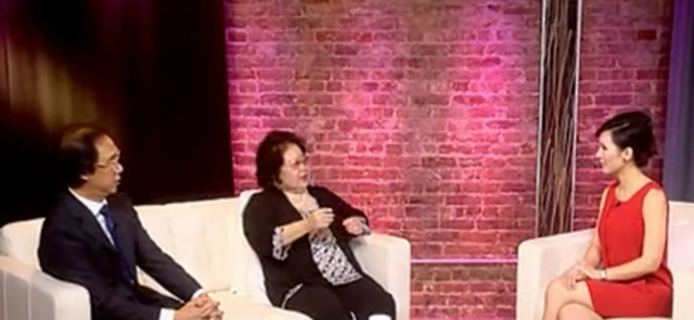 吃里爬外,永不回国?她带领30名演员选择留美,年过花甲归来