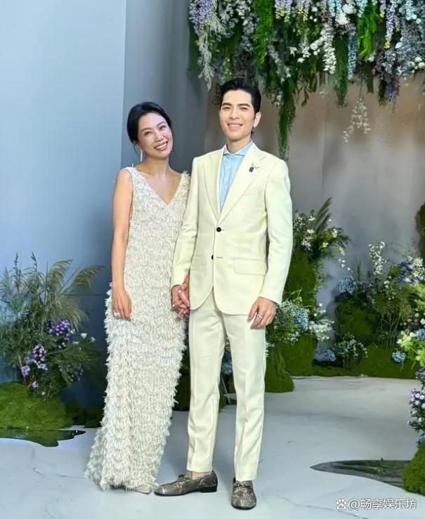 萧敬腾婚礼细节曝光，娱乐圈大咖齐聚一堂，送千万钻戒表爱意