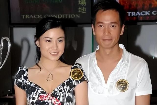 TVB渣男吴卓羲,撩妹成性绯闻没空窗,气到张馨予发照片强迫官宣