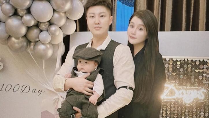 赵本山外孙小皮儿百日盛宴，豪华装备万元起，神似舅舅惹人议！