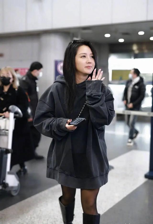 浪姐5路透照来了！苗苗好辣妈，柳岩很低调