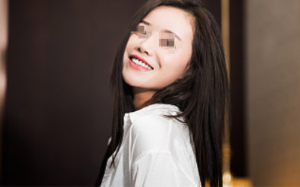 和奇葩婆婆一起进入恐怖副本，老公被副本抓住后要求我们换命，我刚想拒绝，婆婆已经把老公斩了！